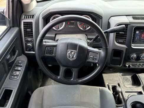 Used 2016 RAM 2500 Tradesman w/ Chrome Appearance Group image 14