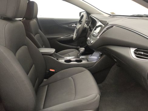 Used 2025 Chevrolet Malibu LT image 21
