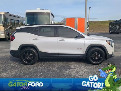 Used 2022 GMC Terrain AT4 w/ Infotainment Package II image 4