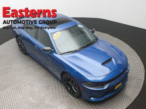 Used 2022 Dodge Charger R/T w/ Blacktop Package image 3