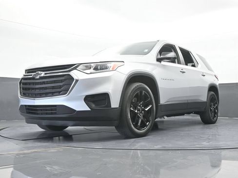 Used 2020 Chevrolet Traverse LS FWD image 51