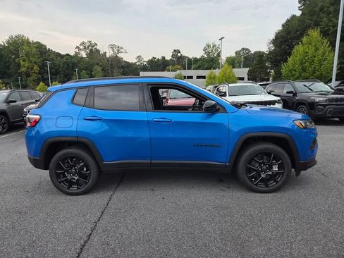 New 2026 Jeep Compass Latitude AWD/4WD image 10