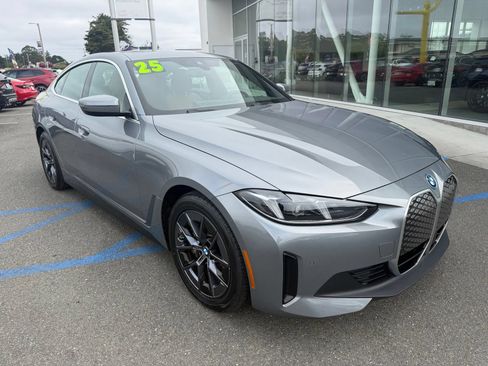 Used 2025 BMW i4 xDrive40i w/ Driving Assistance Package AWD/4WD image 2