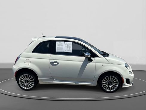 Used 2018 FIAT 500 Lounge FWD image 3