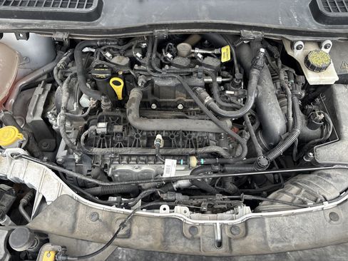 Used 2019 Ford Escape SE image 31