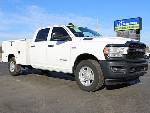 Used 2022 RAM 3500 Tradesman image 3