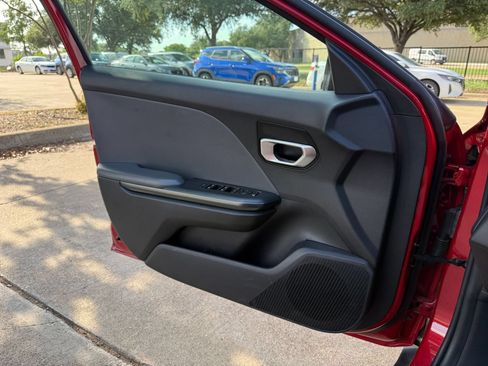 Used 2025 Kia K4 FWD image 18