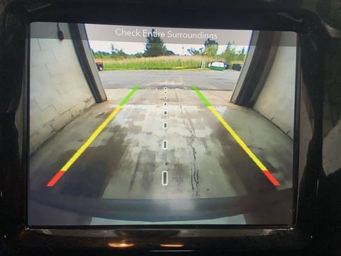 Used 2019 Jeep Cherokee Limited AWD/4WD image 15
