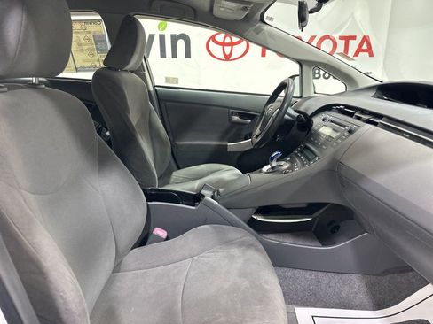 Used 2011 Toyota Prius Two image 10