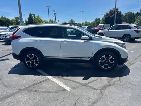 Used 2017 Honda CR-V Touring image 3