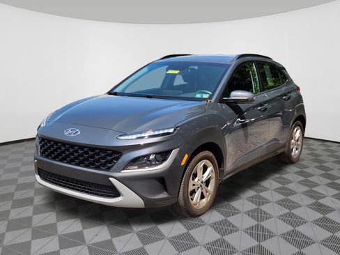 Used 2023 Hyundai Kona SEL w/ Convenience Package AWD/4WD image 2