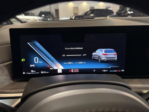 Used 2024 BMW X5 xDrive40i w/ M Sport Package image 32