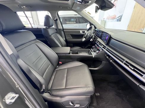 Used 2024 Hyundai Santa Fe Limited AWD/4WD image 19