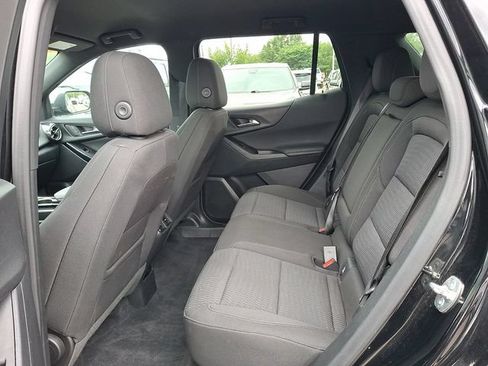 Used 2025 Chevrolet Equinox LT FWD image 8