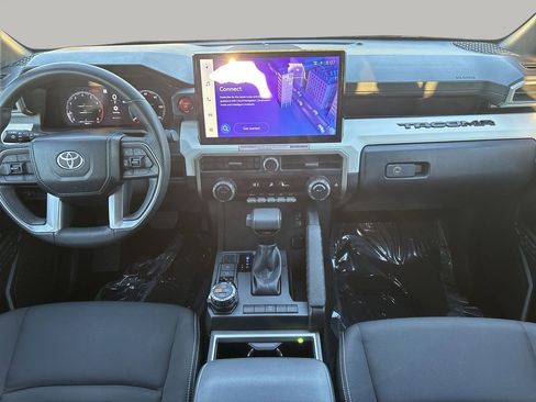 Used 2024 Toyota Tacoma TRD Off-Road image 9