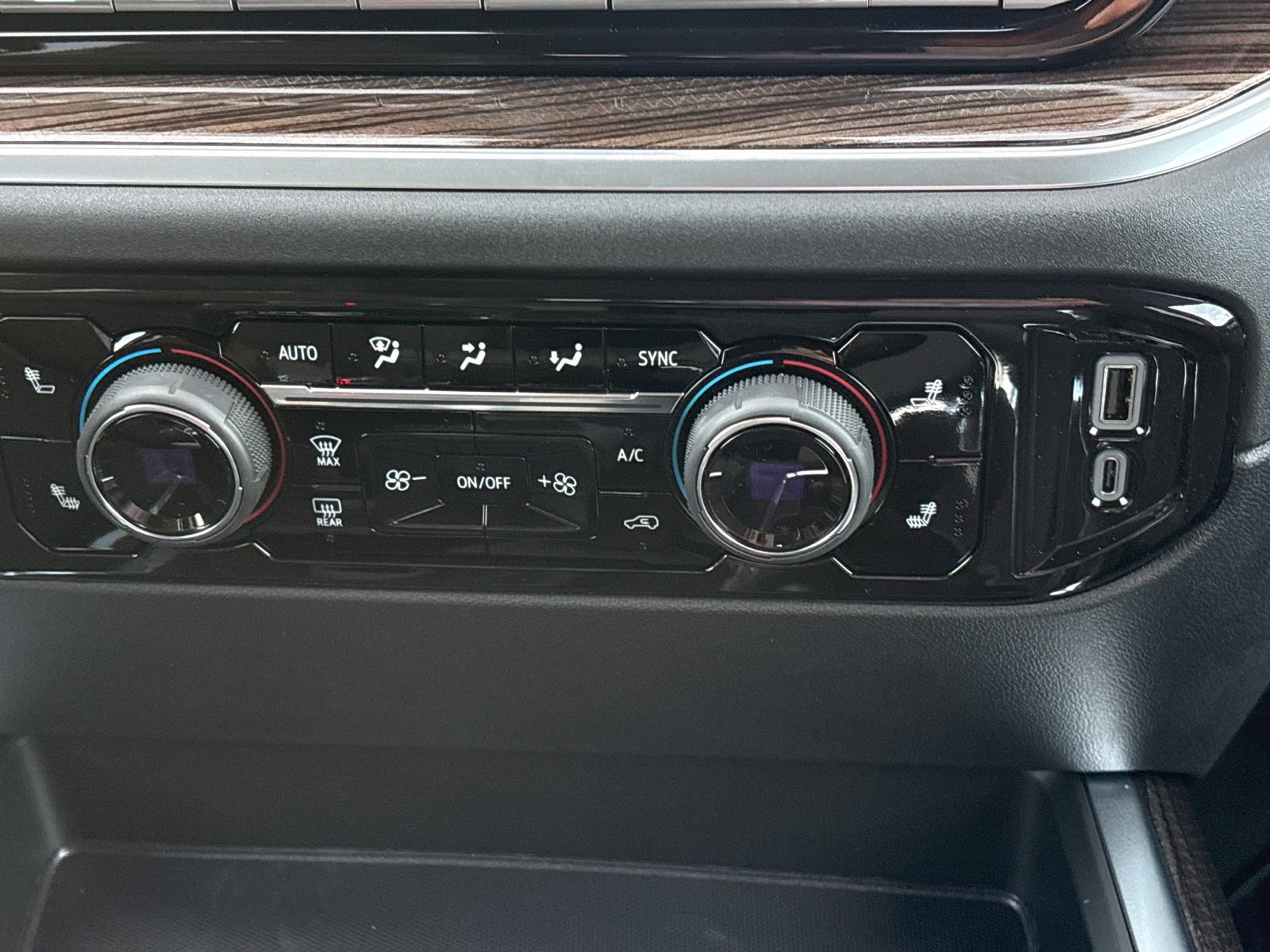 New 2026 Chevrolet Silverado 1500 RST w/ Texas Edition Plus RWD image 22
