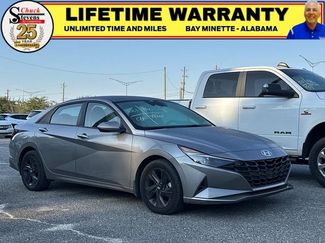 Used 2023 Hyundai Elantra SEL image 1