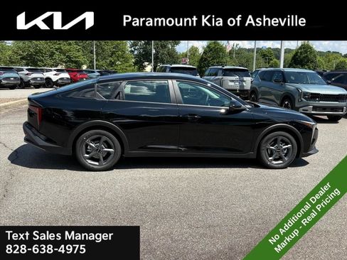 New 2026 Kia K4 FWD image 7