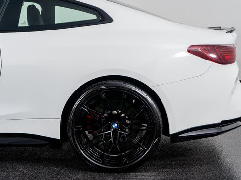 Used 2025 BMW M4 Coupe image 17
