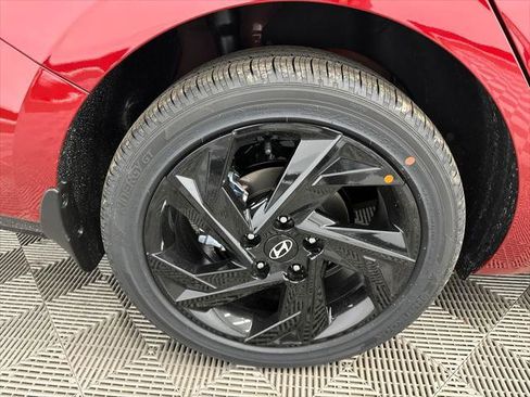 New 2026 Hyundai Elantra SEL Sport image 17