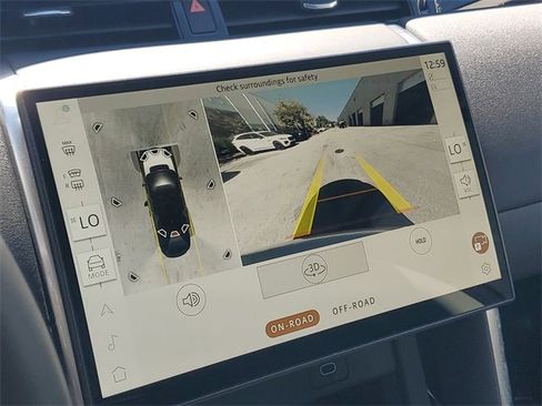 New 2025 Land Rover Discovery Sport S image 31