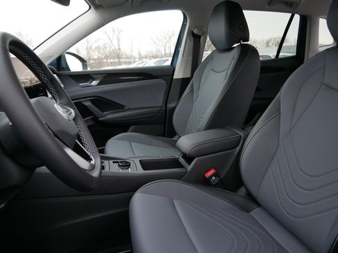 New 2026 Volkswagen Tiguan SE AWD/4WD image 4
