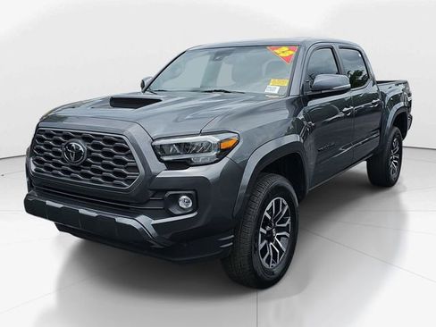 Used 2023 Toyota Tacoma TRD Sport w/ TRD Premium Sport Package AWD/4WD image 7