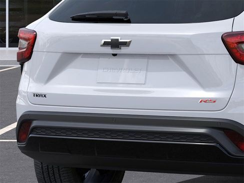 New 2025 Chevrolet Trax RS w/ Sunroof Package image 14