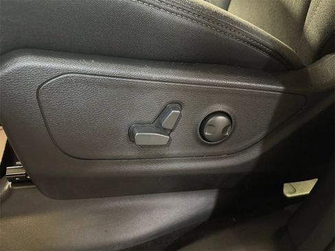 Used 2022 RAM 1500 Big Horn image 13