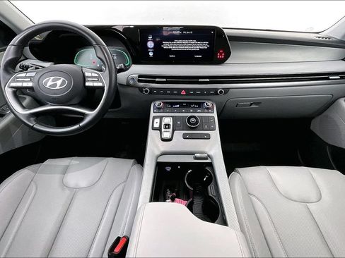 Used 2025 Hyundai Palisade SEL FWD image 18