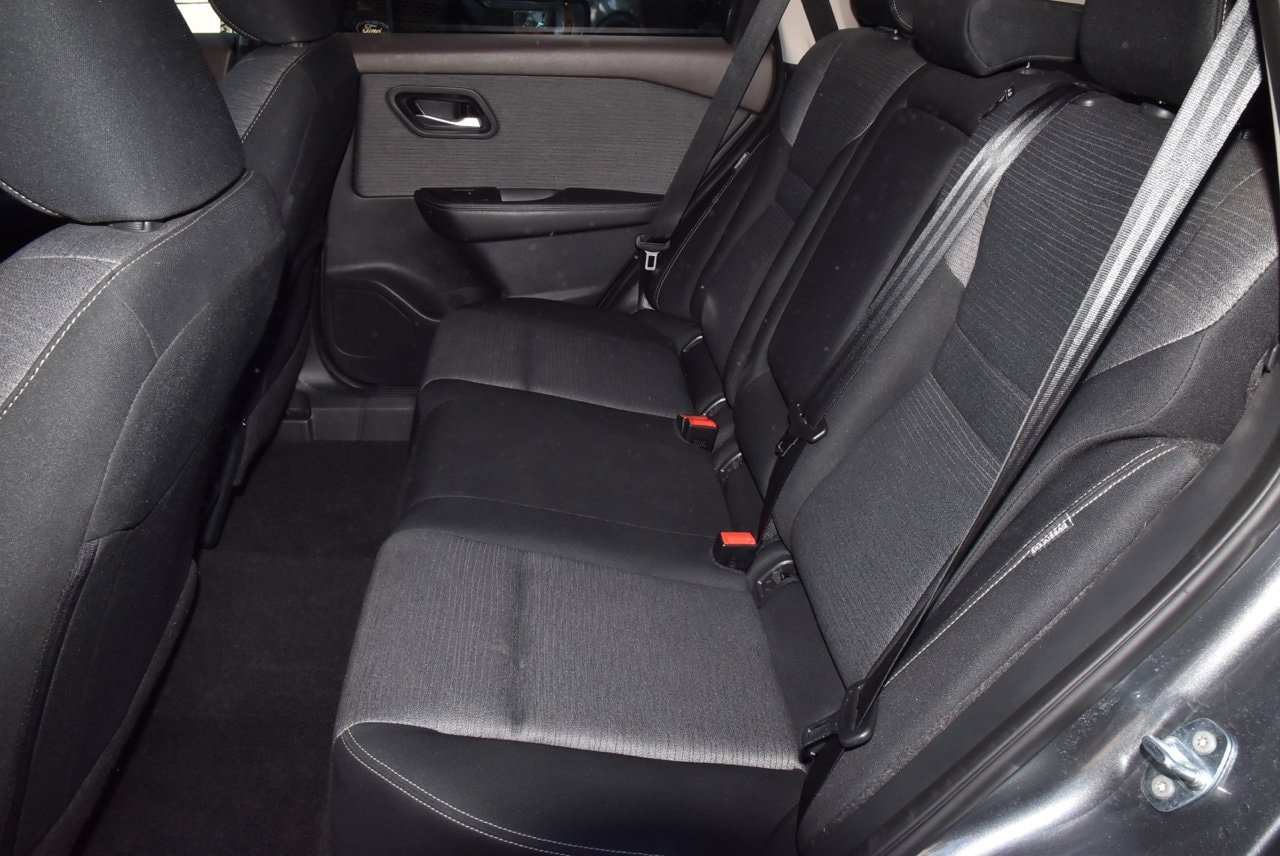 Used 2023 Nissan Rogue SV FWD image 14