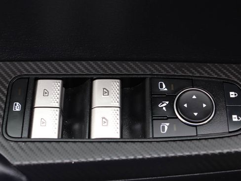 Used 2024 Mitsubishi Outlander FWD image 52