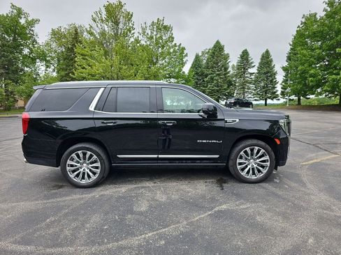 Used 2021 GMC Yukon Denali w/ Denali Premium Package AWD/4WD image 7