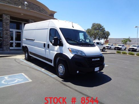 Used 2024 RAM ProMaster 2500 w/ Convenience Group FWD image 10