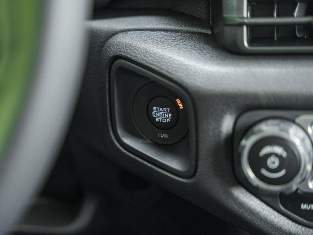 New 2025 Jeep Gladiator Sport AWD/4WD image 27