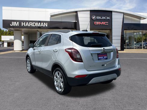 Used 2018 Buick Encore Essence w/ Experience Buick Package FWD image 5