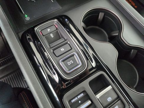 Certified 2024 Honda Pilot TrailSport image 27