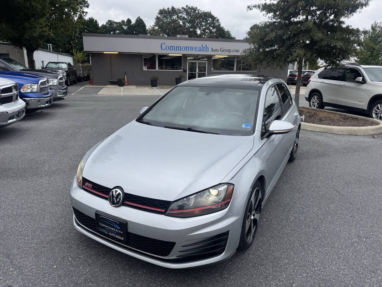 Used 2016 Volkswagen GTI Autobahn w/ Lighting Package (SEL) FWD image 1