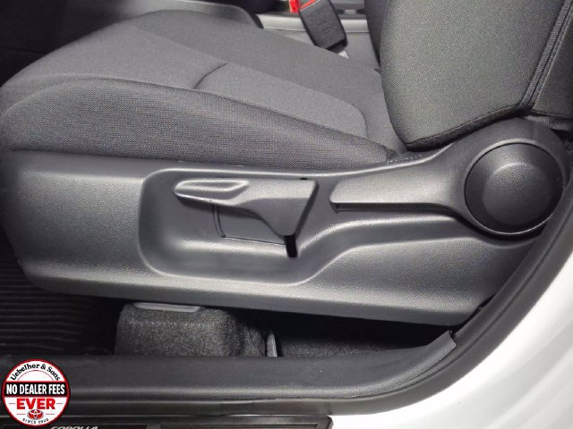 New 2026 Toyota Corolla Cross LE AWD/4WD image 17