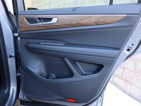 New 2026 Volkswagen Atlas SE image 30