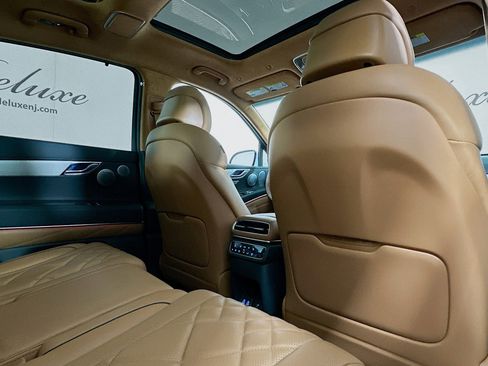 Used 2025 Genesis GV80 3.5T Prestige image 28