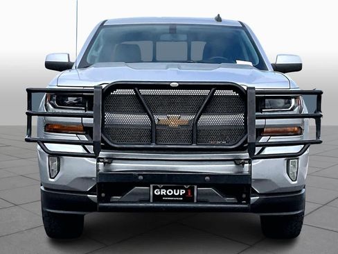 Used 2018 Chevrolet Silverado 1500 LT w/ Texas Edition image 3