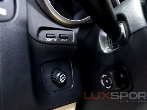 Used 2010 Lexus SC 430 Convertible image 40