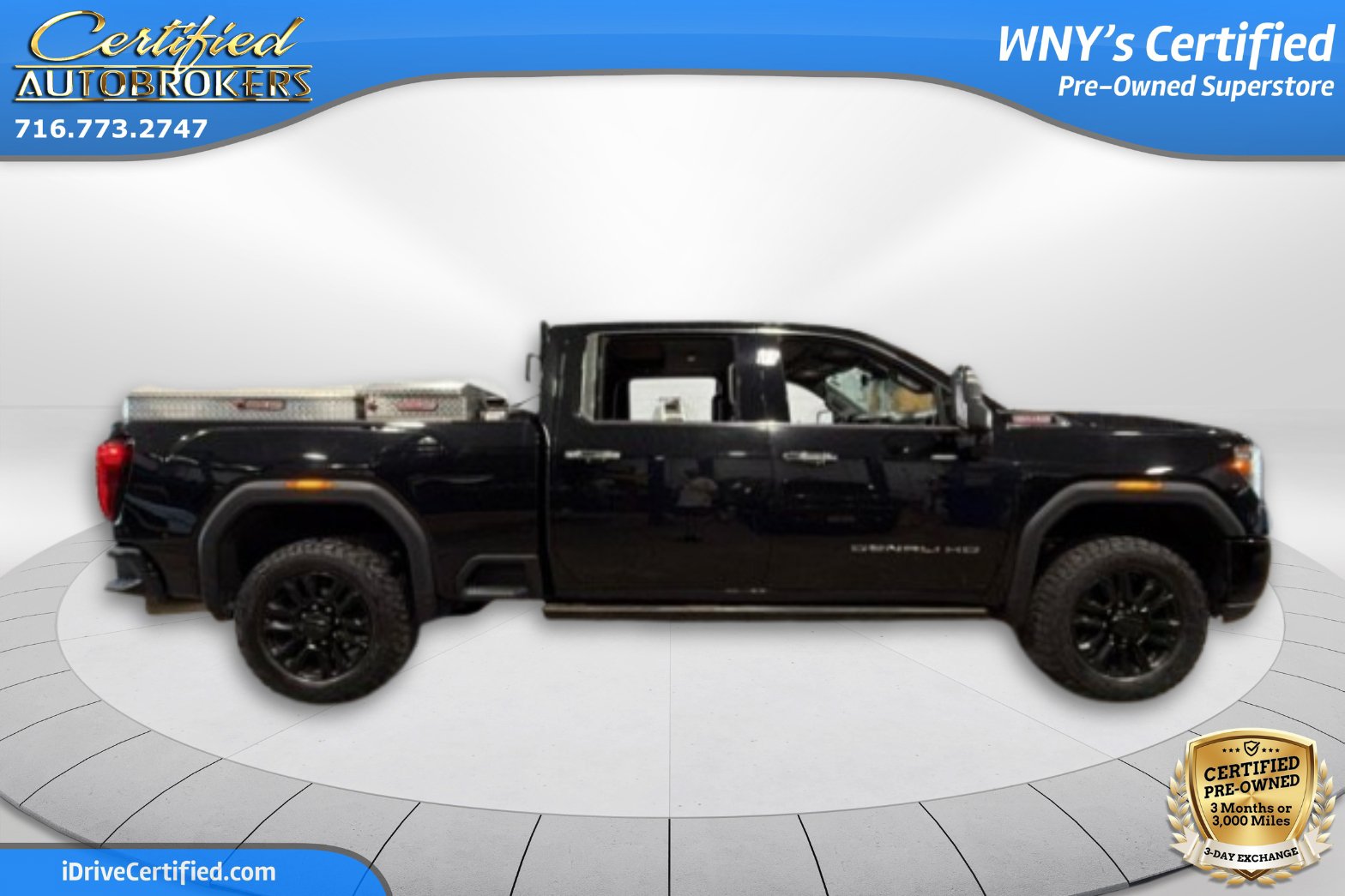 Used 2023 GMC Sierra 3500 Denali w/ Denali Black Diamond Edition AWD/4WD image 4