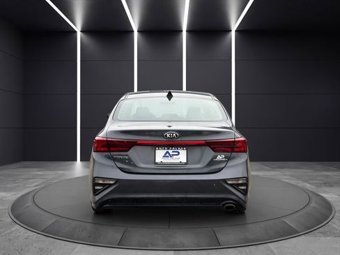 Used 2021 Kia Forte LXS image 5