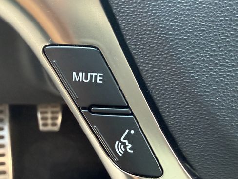 Used 2015 Hyundai Genesis 3.8 RWD image 30