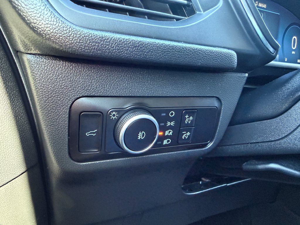Used 2025 Ford Escape Platinum AWD/4WD image 28