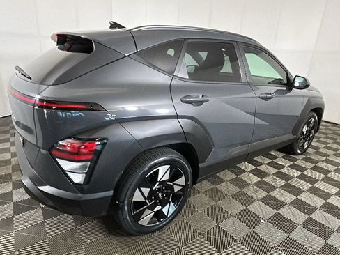 Used 2024 Hyundai Kona SEL FWD image 3