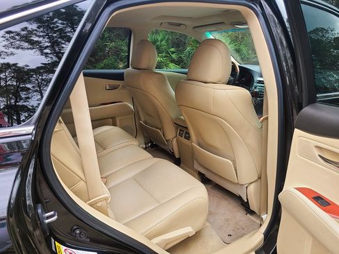 Used 2011 Lexus RX 350 2WD w/ Premium Pkg image 17