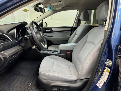 Used 2019 Subaru Outback 2.5i Premium AWD/4WD image 12